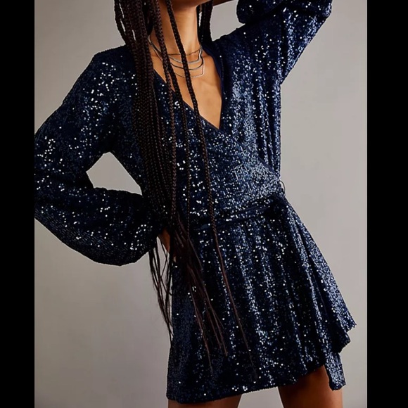 NWT FREE PROPLE christa sequined romper in black size small - Picture 2 of 16